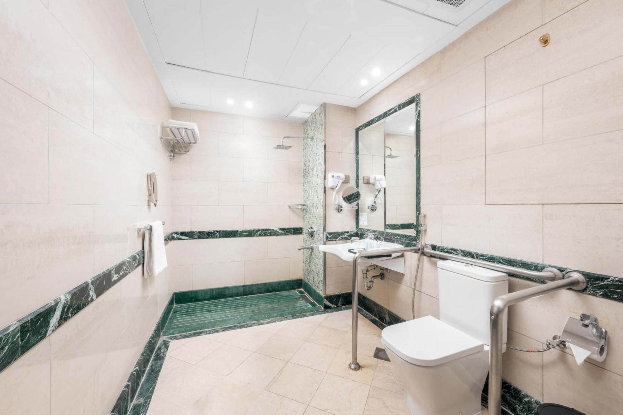Dar Aleiman Al Haram Otel Medine Dış mekan fotoğraf Bathroom