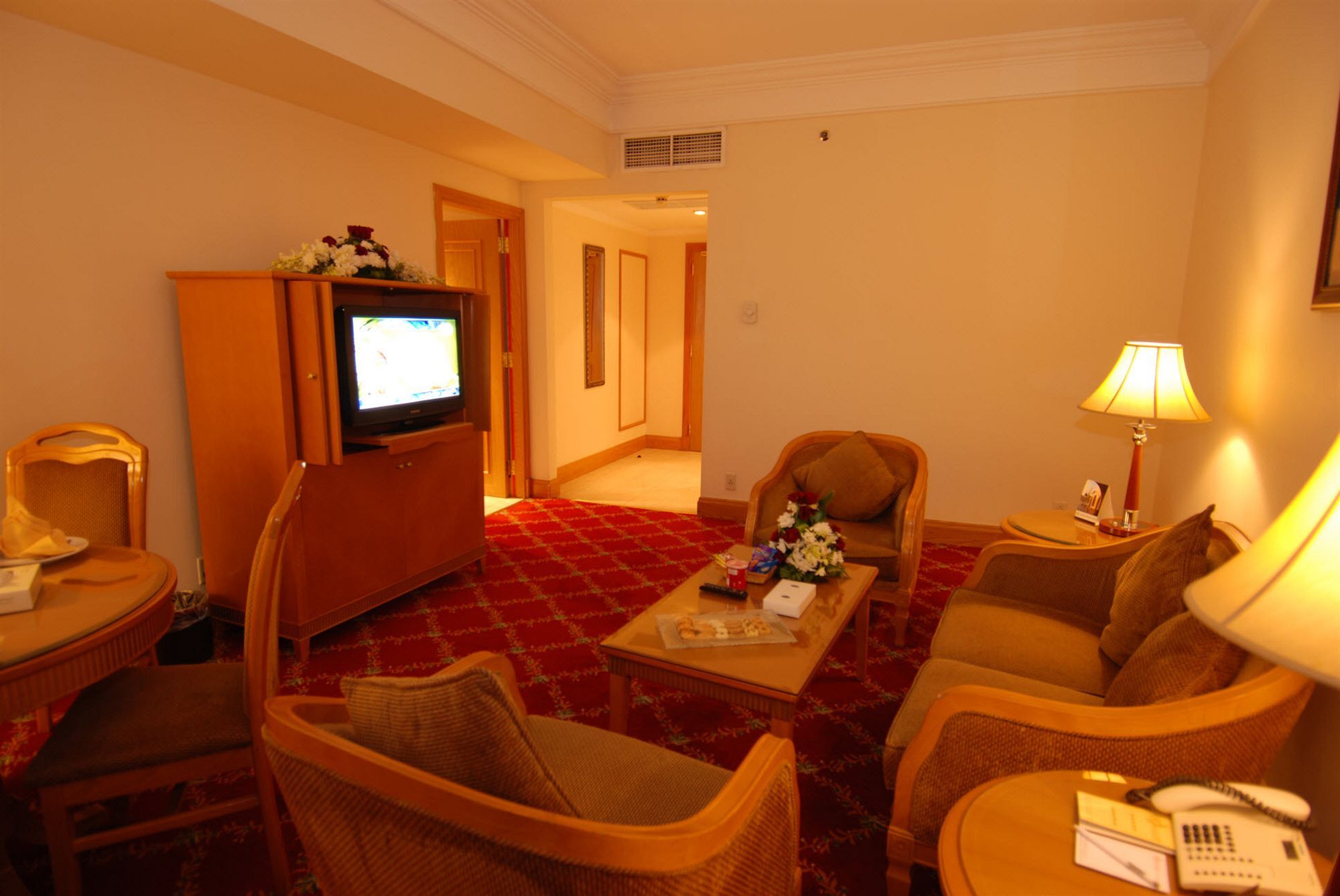 Dar Aleiman Al Haram Otel Medine Dış mekan fotoğraf A suite at the Grand Hyatt Hotel, Dubai