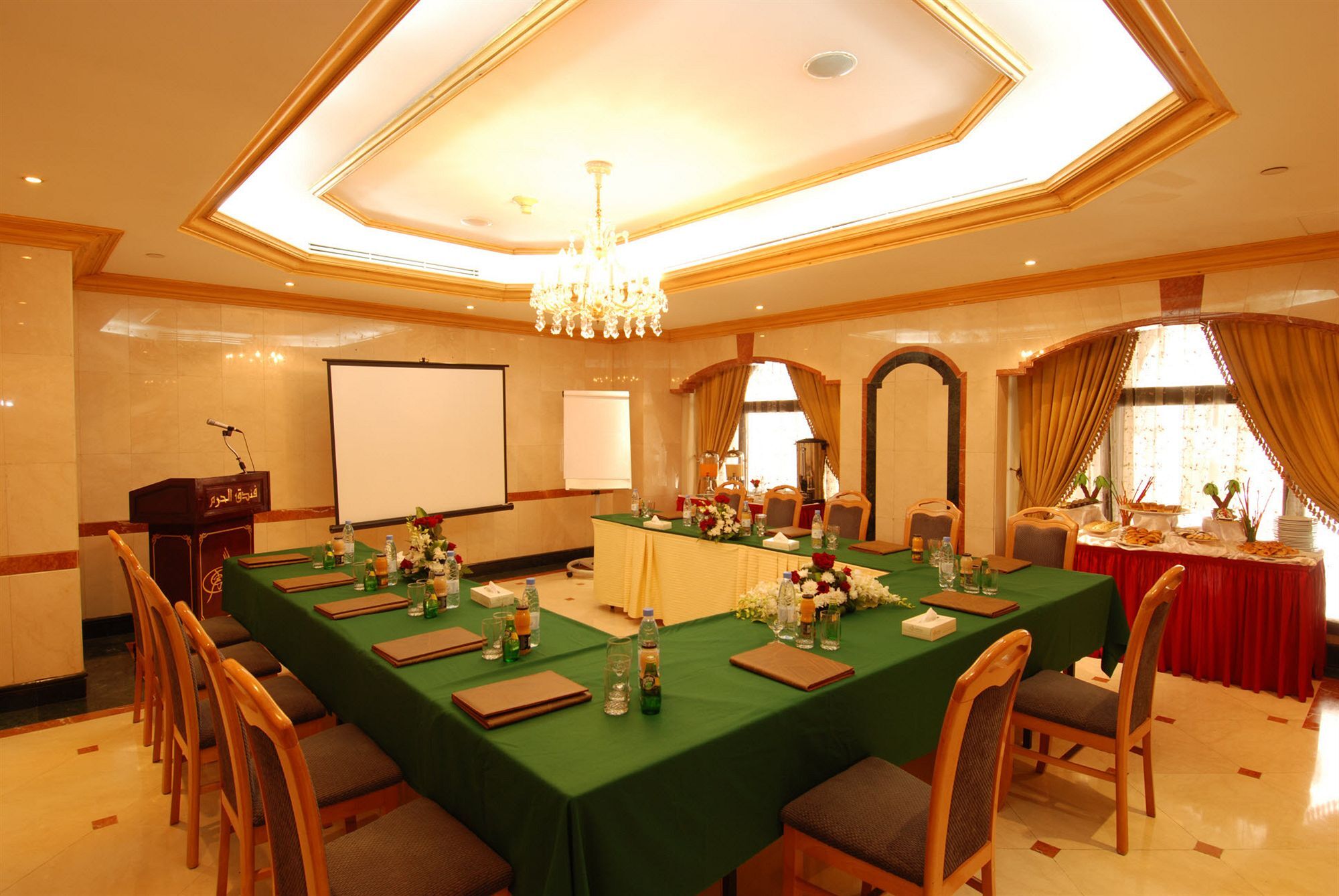 Dar Aleiman Al Haram Otel Medine Dış mekan fotoğraf Meeting room